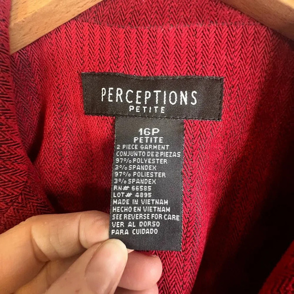 Perceptions Petite Red with Black Trim 3 Button Blazer Size 16P - Picture 7 of 9